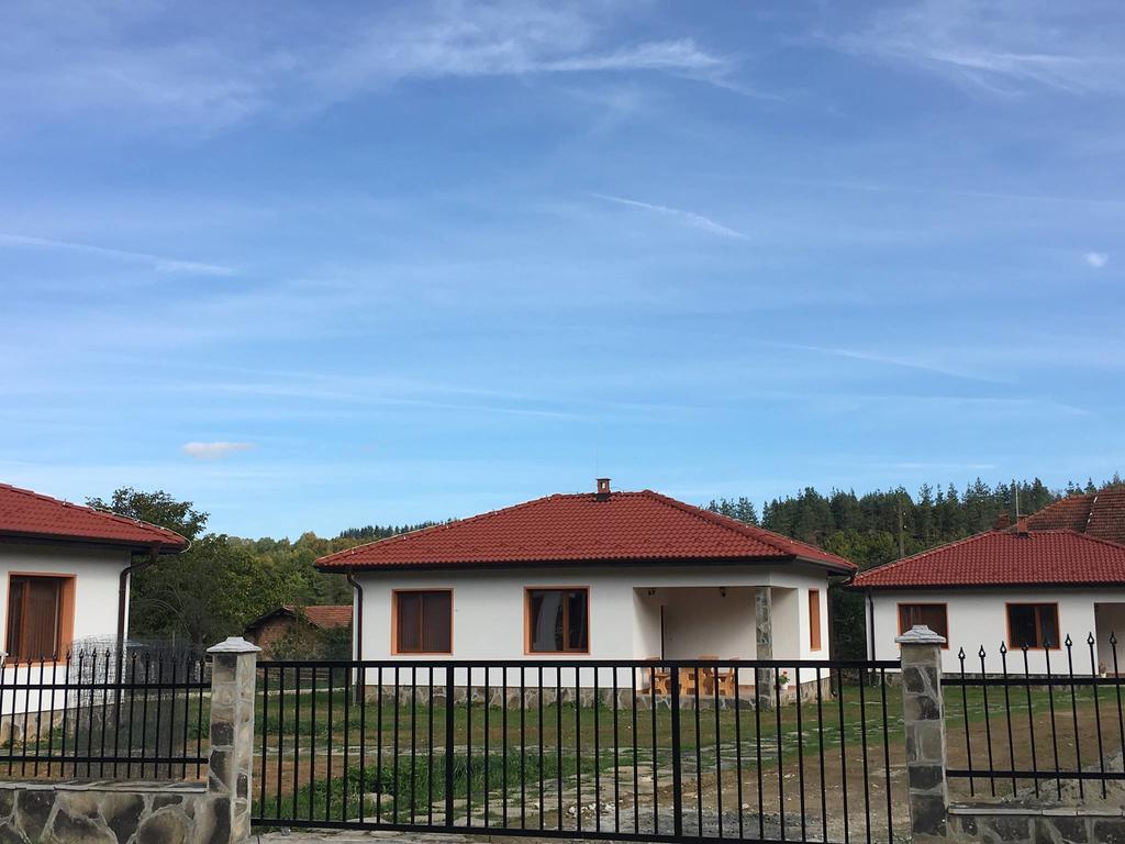 Complex Balkandzhii Aprilci Pokoj fotografie